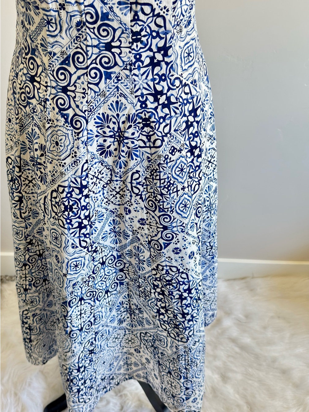Avec Les Filles Blue and White Patterned Halter Neck Maxi Dress Size 8 NWT - Picture 4 of 15
